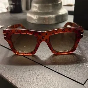 Louis Vuitton | Accessories | Louis Vuitton Blade Sunglasses  display picture 2